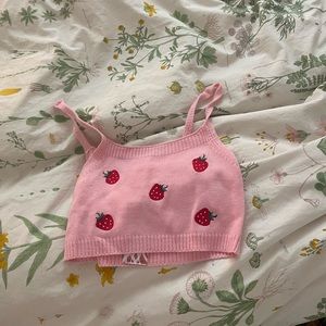 Romwe pink strawberry tank size XS